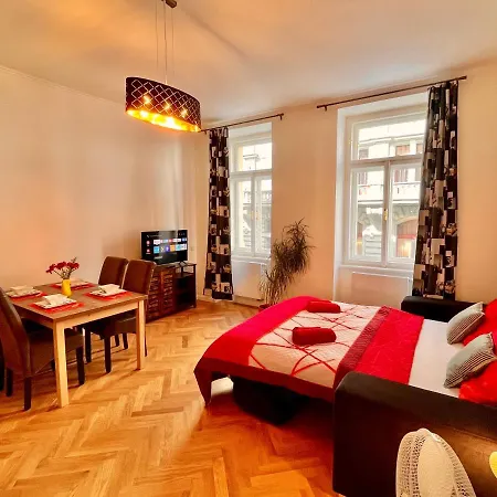 Riverbridge Apartments Praag Buitenkant foto