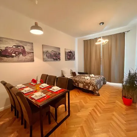 Riverbridge Apartments Praag Buitenkant foto